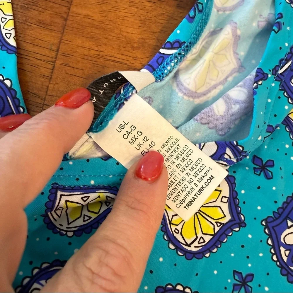 Trina Turk Blue and Yellow swim cover up tunic Corsica print sz Large swim & spa